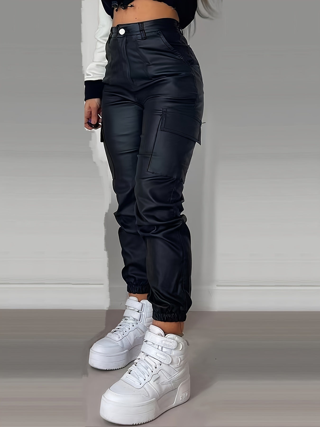 Meryl™ | Stylish Cargo Pants